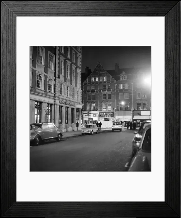 Framed Print : Bomb explodes in High St. Kensington. Bomb damage at a jewellers shop in High Street Framed Print : Bomb explodes in High St. Kensington. Bomb damage at a jewellers shop in High Street