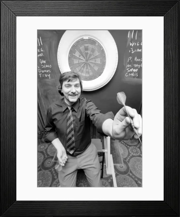 Framed Print : Darts. Allan Glazier. February 1975 75-00712-002 Framed Print : Darts. Allan Glazier. February 1975 75-00712-002
