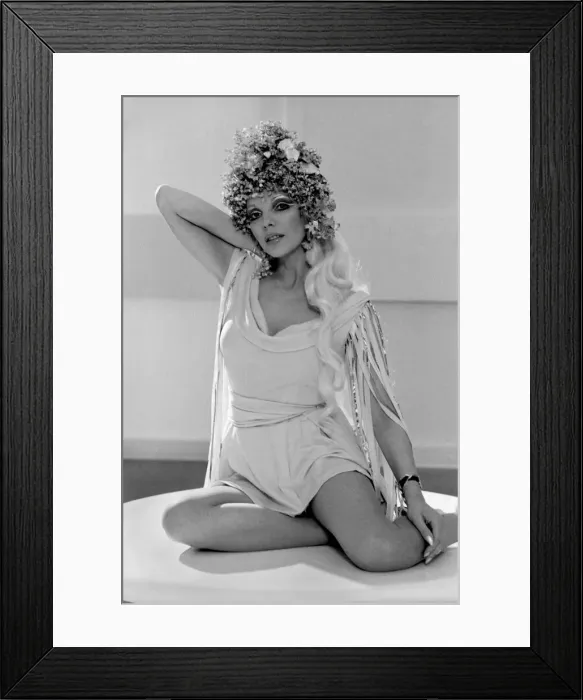 Framed Print : Actress Joan Collins. January 1975 75-00431-002