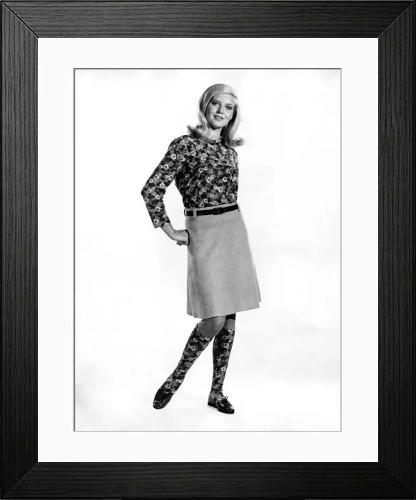 Framed Print : Clothing Fashions 1965: Maureen Walker. November 1965 P006770 Framed Print : Clothing Fashions 1965: Maureen Walker. November 1965 P006770
