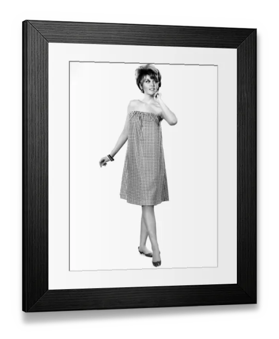 Framed Print : Reveille Fashions: Delia Freeman. May 1967 P006717