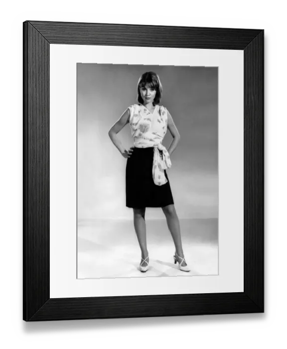 Framed Print : Clothing Fashions: Anne Powell. October 1966 P006644