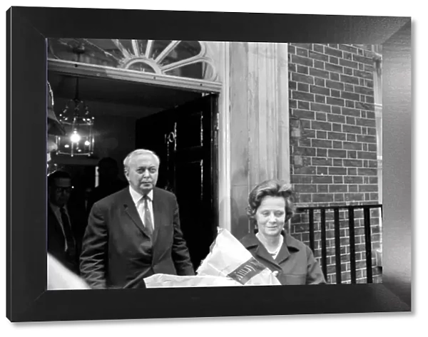 Harold Wilson and wife leave No 10. June 1970 70-5831