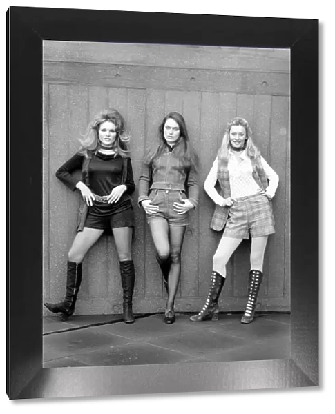 1970s Fashion: Shorts. January 1971 71-00161-004