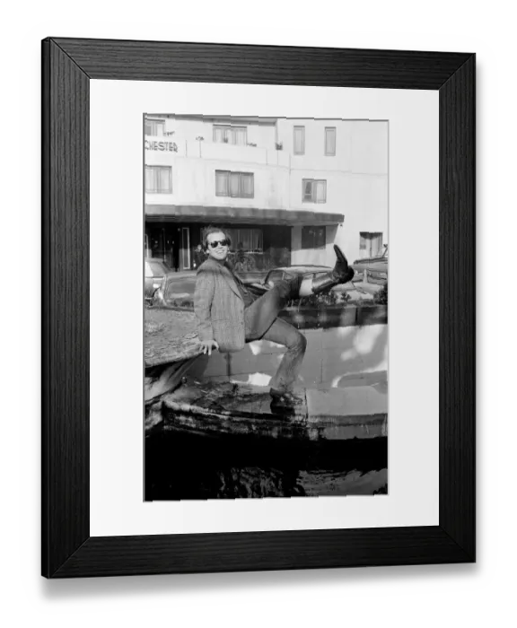 Framed Print : Jack Nicholson poses for photographers outside The Dorchester Hotel to promote his new Framed Print : Jack Nicholson poses for photographers outside The Dorchester Hotel to promote his new