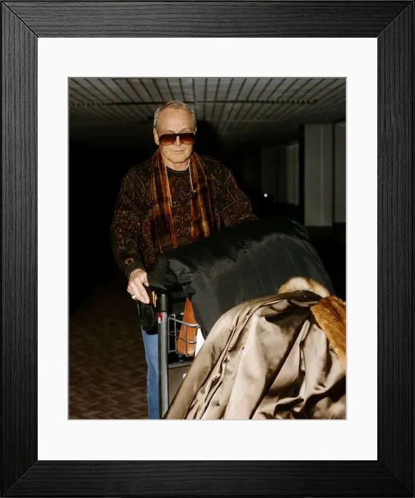 Framed Print : Paul Newman Actor arriving at Heathrow Airport Framed Print : Paul Newman Actor arriving at Heathrow Airport