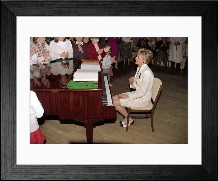 Framed Print : Prince and Princess of Wales Official Visit to Czechoslovakia Framed Print : Prince and Princess of Wales Official Visit to Czechoslovakia
