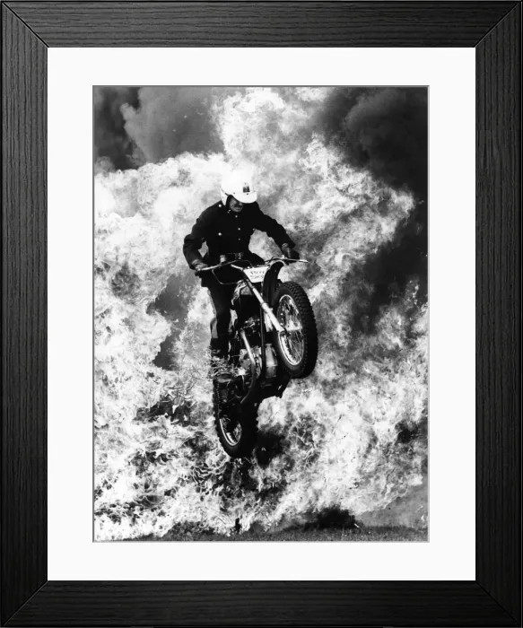 Framed Print : A motorcyclist from the Royal Signals Display Team (The White Helmets Framed Print : A motorcyclist from the Royal Signals Display Team (The White Helmets