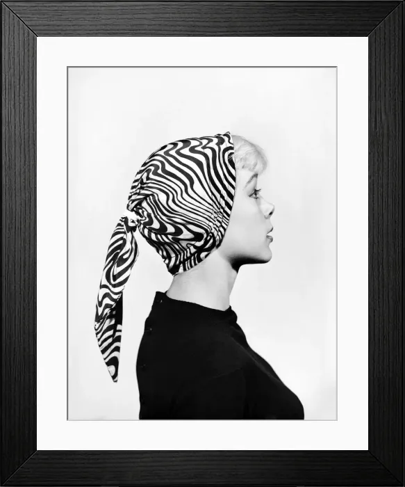 Framed Print : Clothing: Fashion: Head scarf. 1955 B249-004 Framed Print : Clothing: Fashion: Head scarf. 1955 B249-004