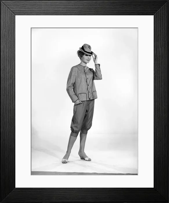 Framed Print : Clothing: Fashion: Jacket. Woman wearing plus four trousers and jacket Framed Print : Clothing: Fashion: Jacket. Woman wearing plus four trousers and jacket