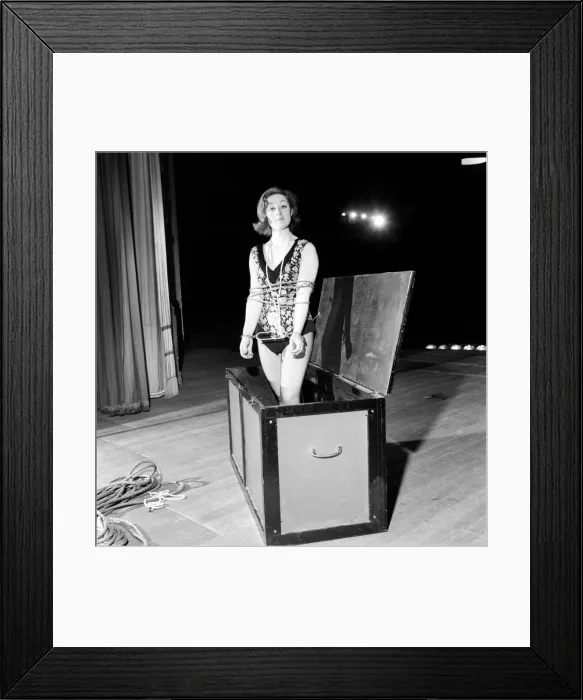 Framed Print : Woman escapologist Jill Fletcher. 1965 A1140-004 Framed Print : Woman escapologist Jill Fletcher. 1965 A1140-004