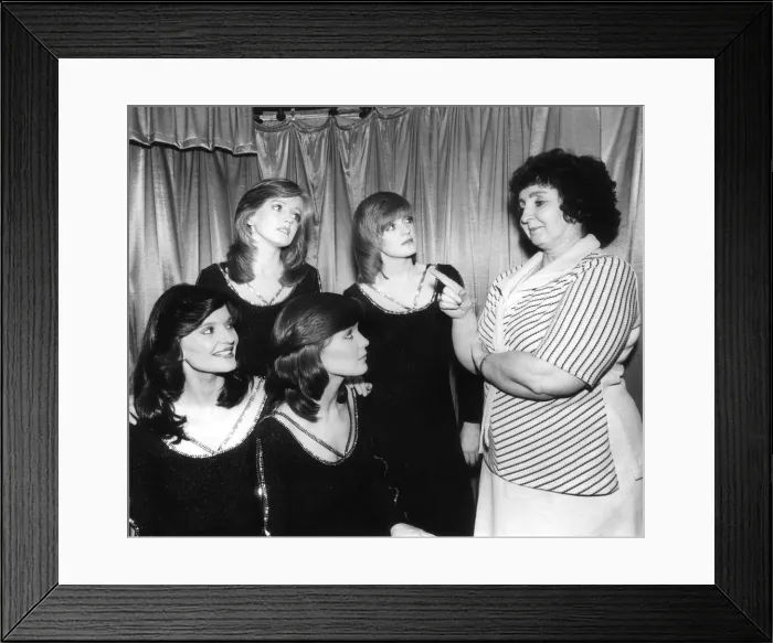 Framed Print : The Nolan Sisters with their mother Maureen Nolan A©Mirrorpix Framed Print : The Nolan Sisters with their mother Maureen Nolan A©Mirrorpix