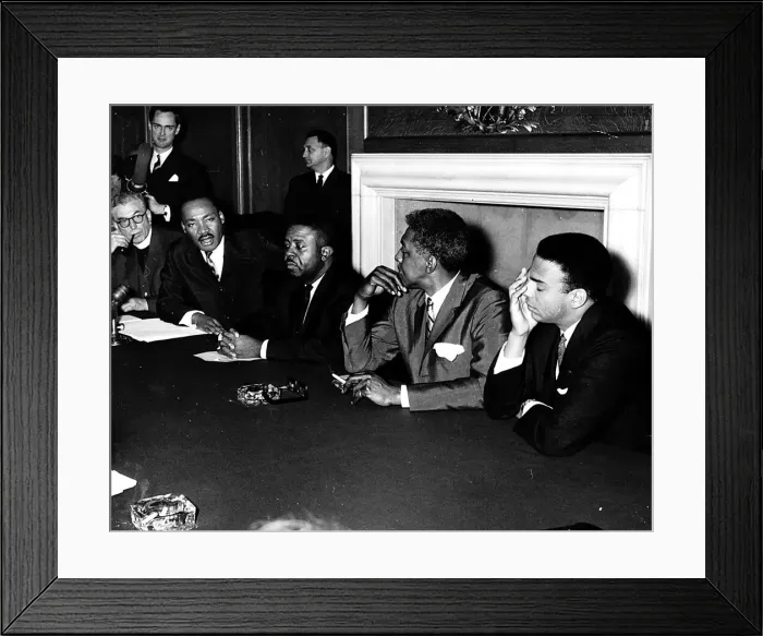 Framed Print : Martin Luther King press conference St Pauls Chapter House Framed Print : Martin Luther King press conference St Pauls Chapter House