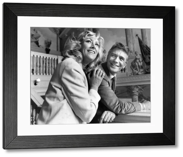 Framed Print : Ronnie Allen and Jue Lloyd. P007096 Framed Print : Ronnie Allen and Jue Lloyd. P007096