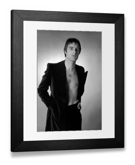 Framed Print : Steve Harley lead singer with the band Cockney Rebel March 1975 75-01206-004 Framed Print : Steve Harley lead singer with the band Cockney Rebel March 1975 75-01206-004