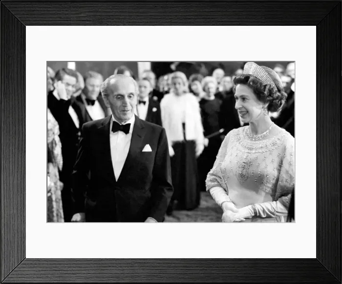 Framed Print : Royalty: Entertainment: Film. H. R. H. The Queen at Royal Premiere Funny Lady Framed Print : Royalty: Entertainment: Film. H. R. H. The Queen at Royal Premiere Funny Lady
