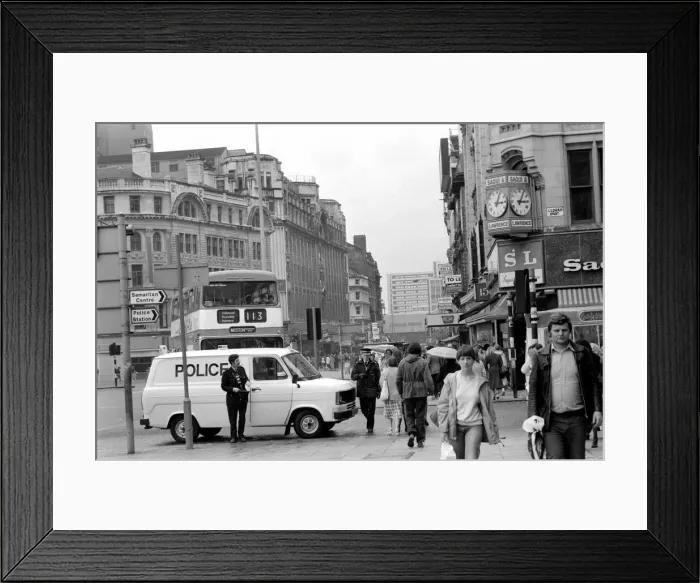 Framed Print : Manchester: Manchesters Piccadilly / Market Street area busy with shoppers before Framed Print : Manchester: Manchesters Piccadilly / Market Street area busy with shoppers before