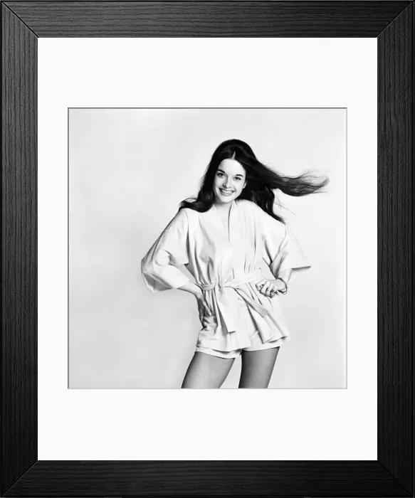 Framed Print : Singer / Model: Diane Solomon. March 1975 75-01367-003 Framed Print : Singer / Model: Diane Solomon. March 1975 75-01367-003
