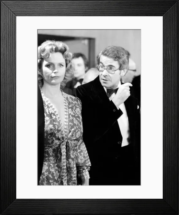 Framed Print : Royalty: Entertainment: Film. H. R. H. The Queen at Royal Premiere Funny Lady Framed Print : Royalty: Entertainment: Film. H. R. H. The Queen at Royal Premiere Funny Lady