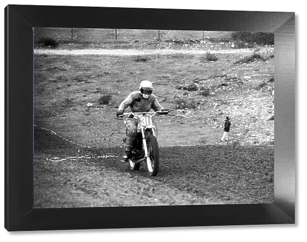Motorsport  /  Children  /  Motorbike: Schoolboys Scramble. March 1975 75-01212-003