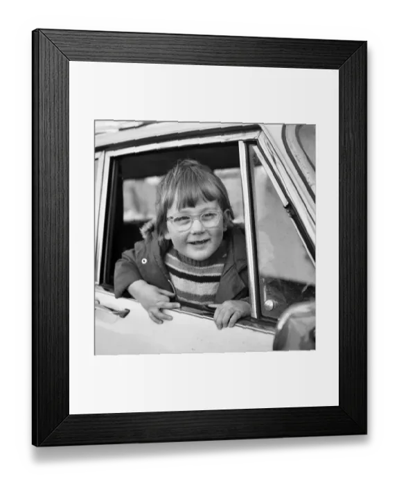 Framed Print : Little boy, David Dainter. March 1975 75-01310