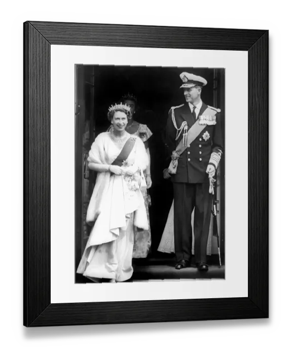 Framed Print : The Queen and Prince Philip in Australia, February 1954 leaving Parliament House