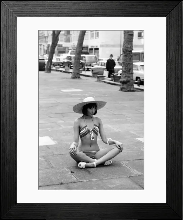 Framed Print : Mannequins modeling the latest London Designer Collection for London fashion Week April Framed Print : Mannequins modeling the latest London Designer Collection for London fashion Week April