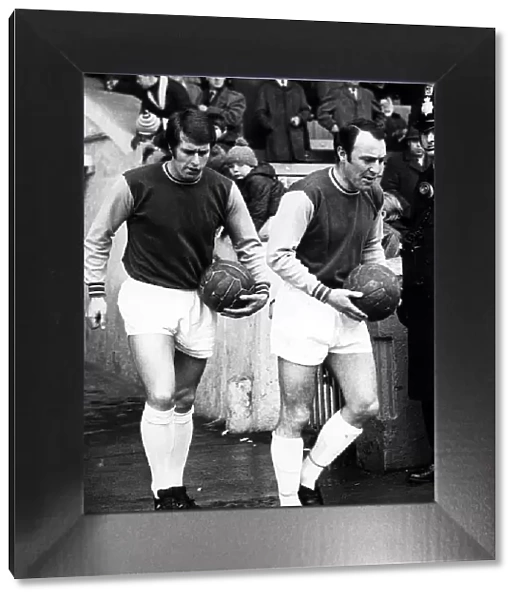 West Hams Jimmy Greaves starts his first full season with teamate Geoff Hurst in