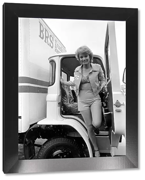 Miss Elaine Jent a heavy goods lorry driver with B. R. S. April 1975 75-1834-005