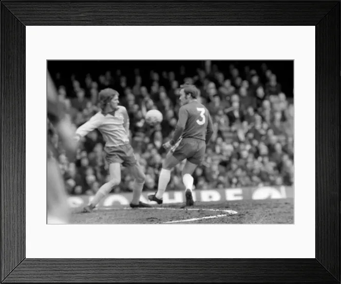 Framed Print : Chelsea (0) v. Ipswich (0). March 1975 75-1713-027 Framed Print : Chelsea (0) v. Ipswich (0). March 1975 75-1713-027