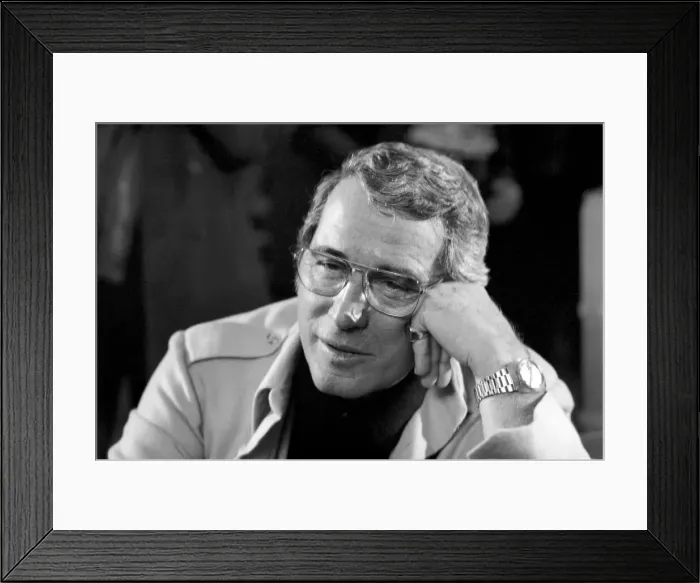 Framed Print : Singer Perry Como. April 1975 75-1722-007 Framed Print : Singer Perry Como. April 1975 75-1722-007
