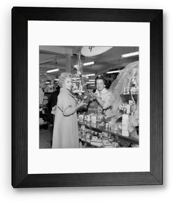 Framed Print : Actress Carole Leslie seen here visiting her home town. Our Picture Shows Framed Print : Actress Carole Leslie seen here visiting her home town. Our Picture Shows