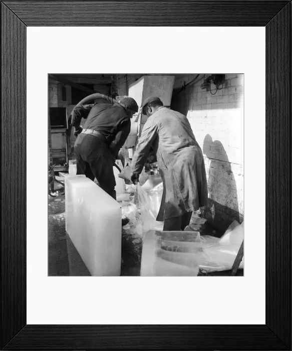 Framed Print : Ice Factory: General scene at a London factory which manufacture ice