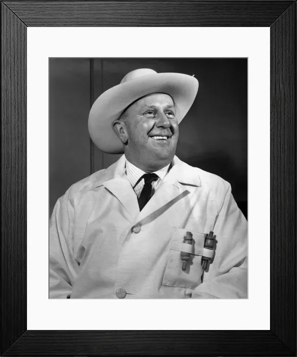 Framed Print : Ex Australian test cricketer and first class umpire Cec Pepper. June 1964 Framed Print : Ex Australian test cricketer and first class umpire Cec Pepper. June 1964