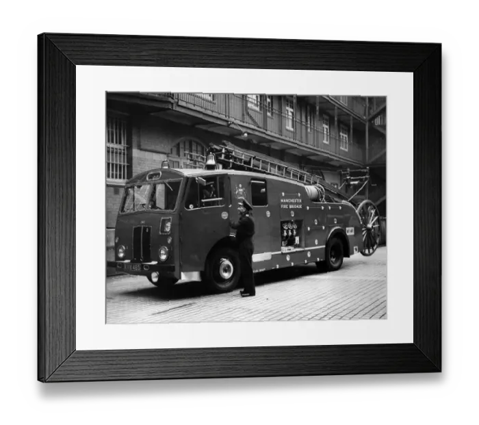 Framed Print : Manchesters newest fire engine a £4, 500 machine with covered in accomodation Framed Print : Manchesters newest fire engine a £4, 500 machine with covered in accomodation
