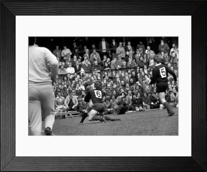 Framed Print : Rugby Union Middlesex Sevens tournament at Twickenham Saracens v Harlequins May Framed Print : Rugby Union Middlesex Sevens tournament at Twickenham Saracens v Harlequins May