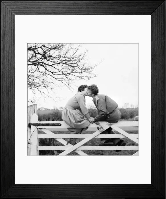 Framed Print : Romantic couple take a stroll in the country side. Richard Camp and Diane Ford. A651-012 Framed Print : Romantic couple take a stroll in the country side. Richard Camp and Diane Ford. A651-012