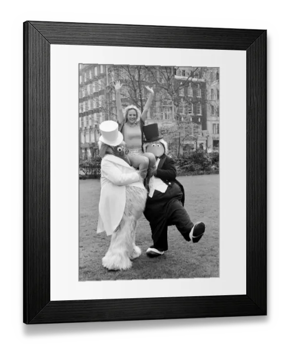 Framed Print : Samantha Stevens with wombles. April 1975 Framed Print : Samantha Stevens with wombles. April 1975
