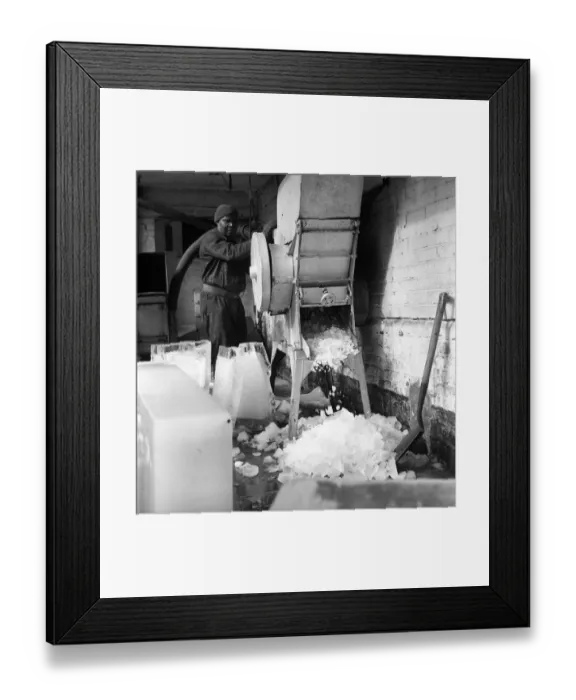 Framed Print : Ice Factory: General scene at a London factory which manufacture ice Framed Print : Ice Factory: General scene at a London factory which manufacture ice