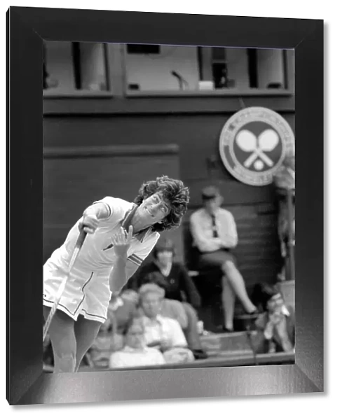 Wimbledon 1980. 7th day. Wade vs. Jaeger on the Centre court today. June 1980 80-3384-052
