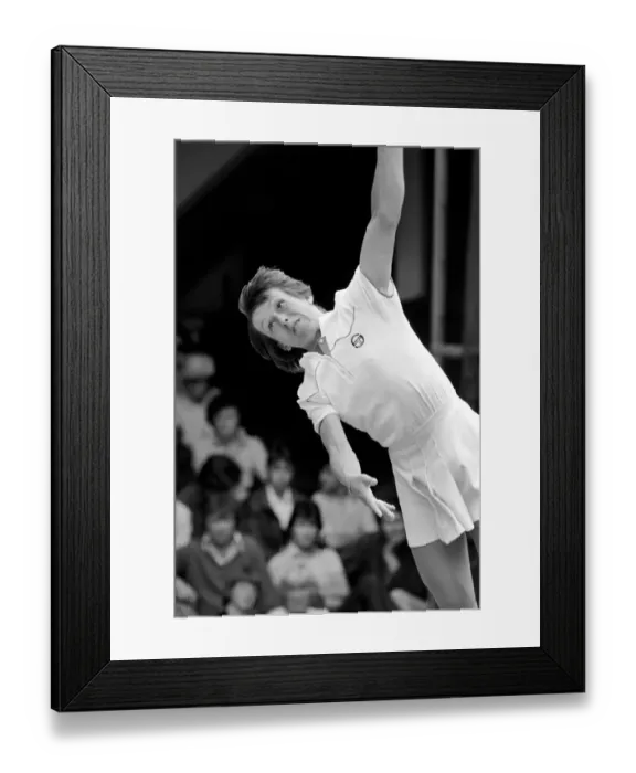 Framed Print : Wimbledon 1980. 7th day. Navratilova (U. S. ) vs. K. Jordan (U. S. ) on court one today