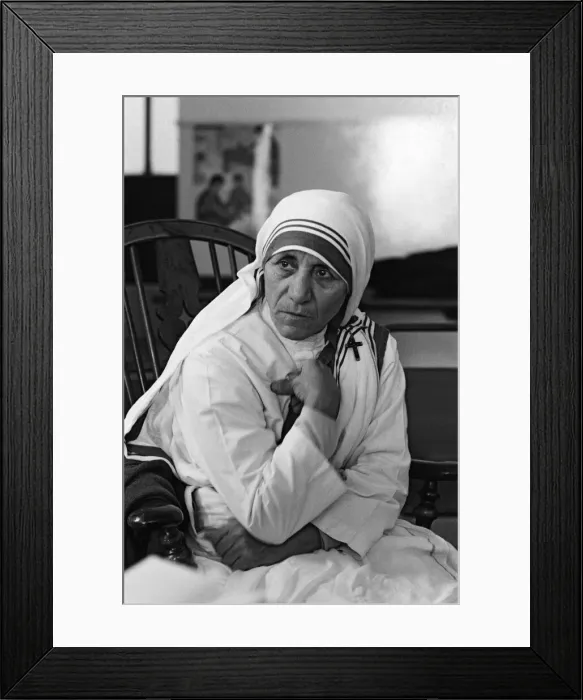 Framed Print : Mother Teresa pictured in London to plea for aid for the children of India who need Framed Print : Mother Teresa pictured in London to plea for aid for the children of India who need