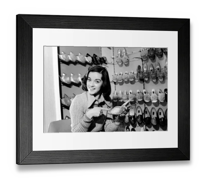 Framed Print : Actress Gemma Craven, Bryan Forbes new Cinderella in his film to be shot in June