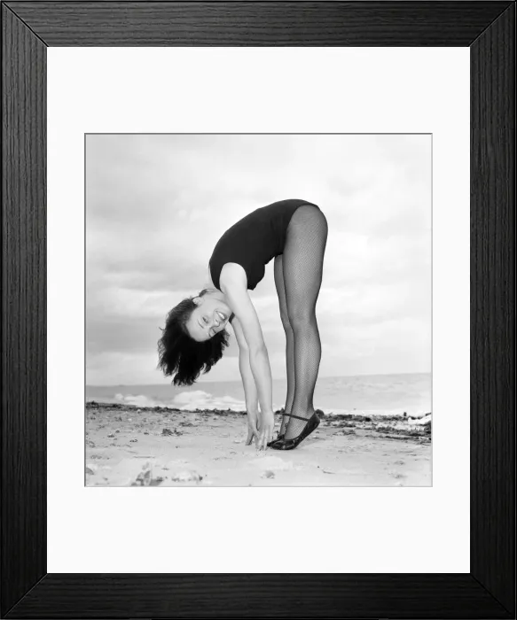Framed Print : Ballerina Anne Youngman modelling beachwear fashions. 1960 E466-007 Framed Print : Ballerina Anne Youngman modelling beachwear fashions. 1960 E466-007