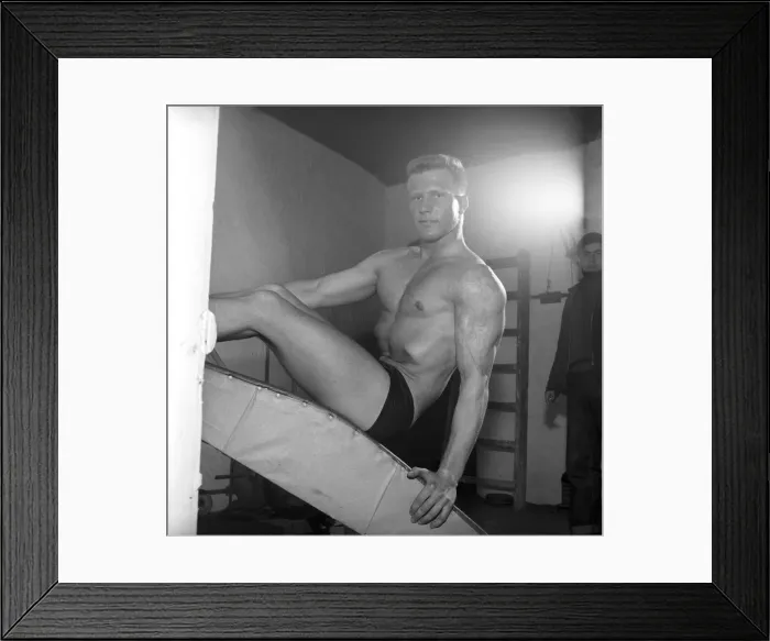 Framed Print : Mens Health: Body builder Larry Stevens seen here exercising in the gym. 1957 Framed Print : Mens Health: Body builder Larry Stevens seen here exercising in the gym. 1957