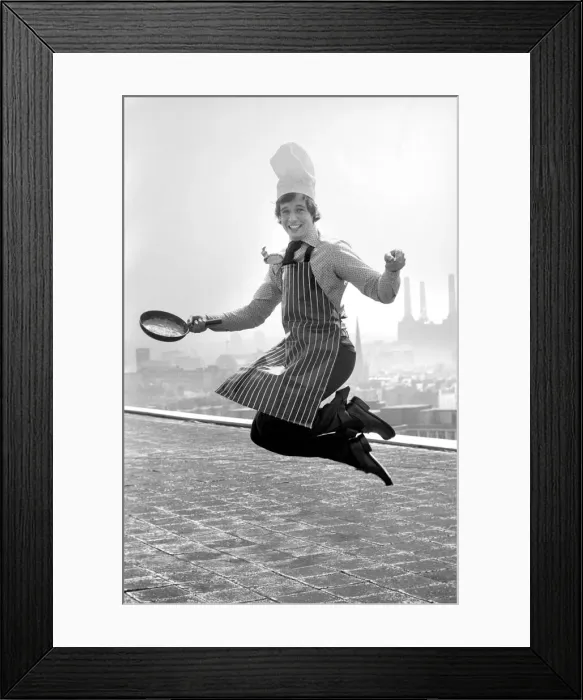 Framed Print : Britains top man in the kitchen. April 1975 75-2138-005 Framed Print : Britains top man in the kitchen. April 1975 75-2138-005