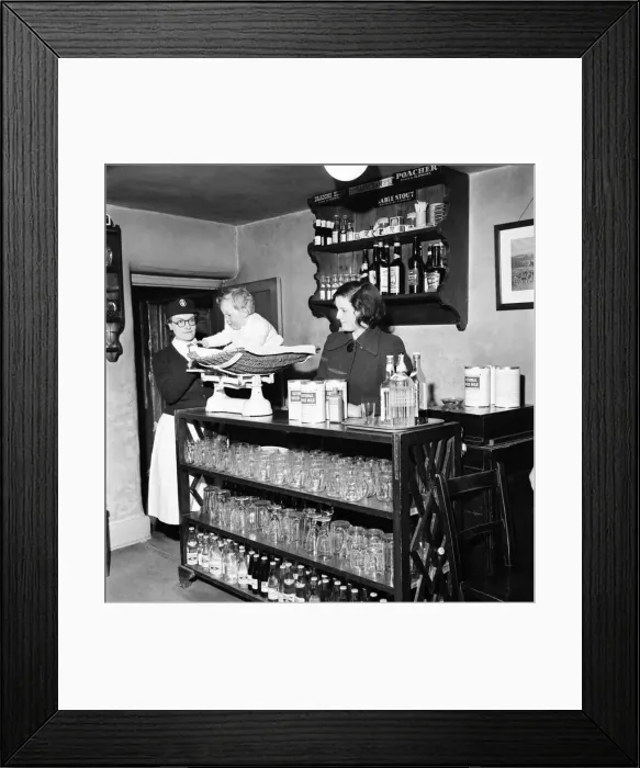 Framed Print : Medical: Baby: Clinic: Once every week the Falklands Arm pub near Stratford stops serving Framed Print : Medical: Baby: Clinic: Once every week the Falklands Arm pub near Stratford stops serving