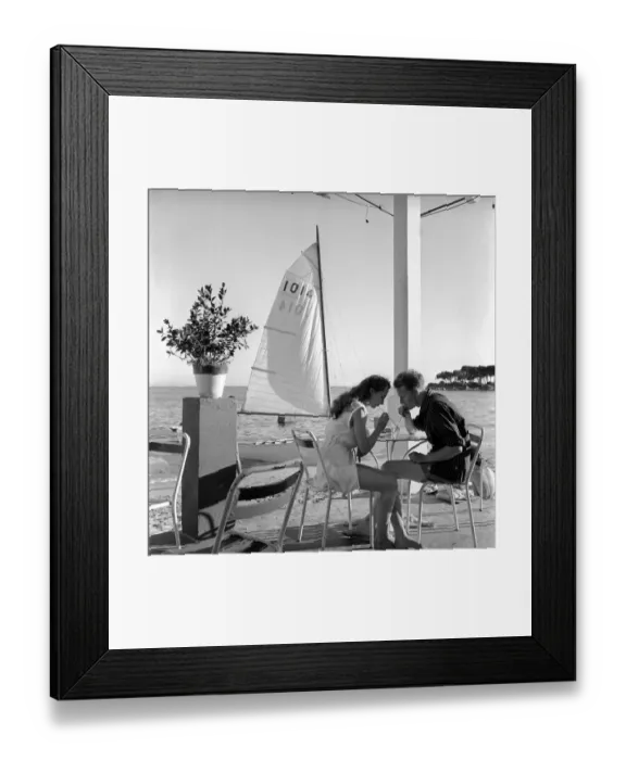 Framed Print : Holidays: Holidaymakers: Tourists explore the fishing villages of Corsica