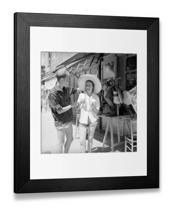 Framed Print : Holidays: Holidaymakers: Tourists explore the fishing villages of Corsica