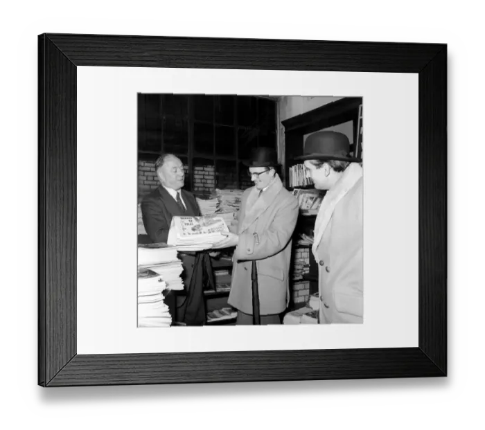 Framed Print : Bowler hatted gentleman paper boys. Tom Hofferton and Stan Stevens. 1966 A569-004
